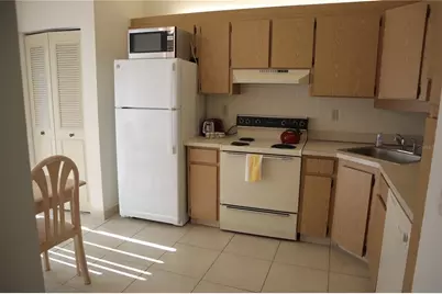 1389 Pine Ridge Circle E #D8, Tarpon Springs, FL 34688 - Photo 3