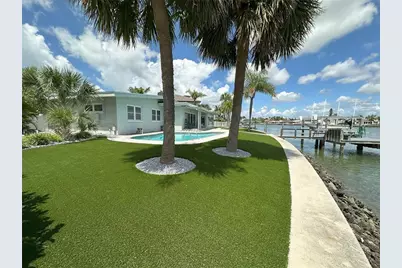 10103 Tarpon Drive, Treasure Island, FL 33706 - Photo 11