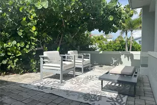 10103 Tarpon Dr, Treasure Island, FL 33706 - Photo 11