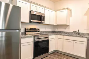 38061 Elby Ln, Zephyrhills, FL 33542 - Photo 19