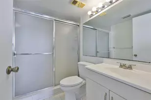 2424 W Tampa Bay Blvd, Tampa, FL 33607 - Photo 17