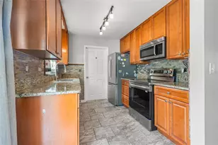 3252 21st Pl SW, Largo, FL 33774 - Photo 11