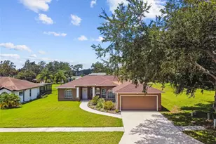 6943 Stephens Path, Zephyrhills, FL 33542 - Photo 13