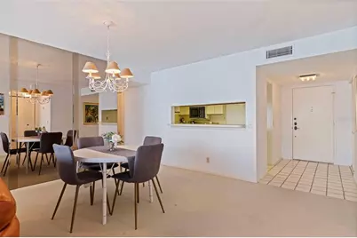 5700 Escondida Boulevard S #303, Saint Petersburg, FL 33715 - Photo 9