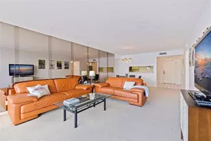 5700 Escondida Blvd S, Saint Petersburg, FL 33715 - Photo 5