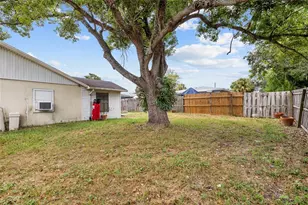 2196 Bell Cheer Dr, Clearwater, FL 33764 - Photo 29