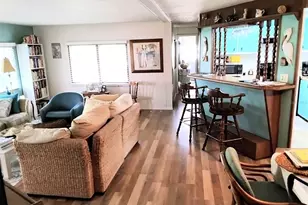 10118 N Lake Dr, Largo, FL 33773 - Photo 7