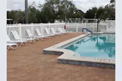 10118 N Lake Drive #30, Largo, FL 33773 - Photo 21