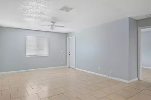 638 Golden Raintree Pl, Brandon, FL 33510 - Photo 5