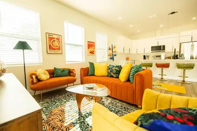 4390 44th Street N, Saint Petersburg, FL 33714 - Photo 5