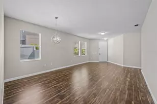 5713 Hawkpark Blvd, Lithia, FL 33547 - Photo 7