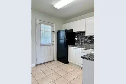 203 Pine Tulip Court #202, Tampa, FL 33612 - Photo 3