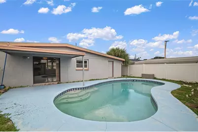 4712 Bessie Road, Tampa, FL 33615 - Photo 7