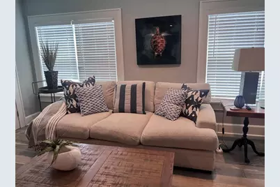 1137 Highland Street S, Saint Petersburg, FL 33701 - Photo 7