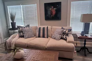 1137 Highland St S, Saint Petersburg, FL 33701 - Photo 7