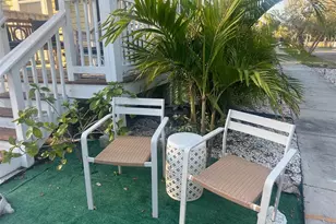 1137 Highland St S, Saint Petersburg, FL 33701 - Photo 5
