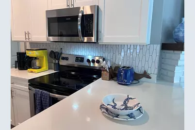 1137 Highland Street S, Saint Petersburg, FL 33701 - Photo 17