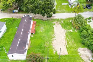 39140 Orient Ave, Zephyrhills, FL 33542 - Photo 5