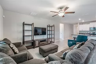 8749 Parsons Hill Blvd, Wesley Chapel, FL 33545 - Photo 17