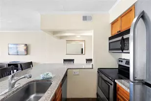 [Address not provided], Tampa, FL 33607 - Photo 7