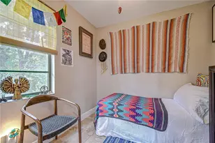 8614 Hibiscus Dr, Tampa, FL 33637 - Photo 13