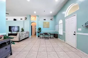 2003 Leichester St, Valrico, FL 33594 - Photo 9