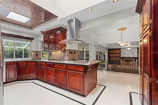 2872 Hammock Dr, Plant City, FL 33566 - Photo 11