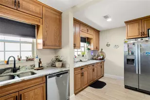 8915 59th Way N, Pinellas Park, FL 33782 - Photo 9
