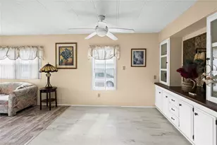 34542 Sweetpea Ln, Zephyrhills, FL 33541 - Photo 9