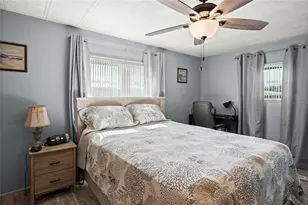 34542 Sweetpea Ln, Zephyrhills, FL 33541 - Photo 13