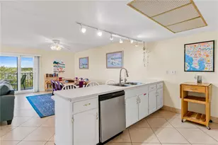 19610 Gulf Blvd, Indian Shores, FL 33785 - Photo 17