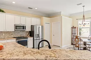 2820 Swan Cir, Dunedin, FL 34698 - Photo 13