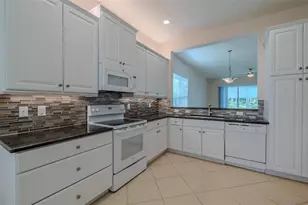 4817 Sandy Glen Way, Wimauma, FL 33598 - Photo 13