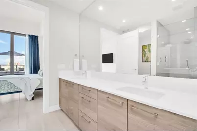 301 1st Street S #706, Saint Petersburg, FL 33701 - Photo 21