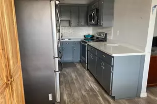 8584 111th St, Seminole, FL 33772 - Photo 7