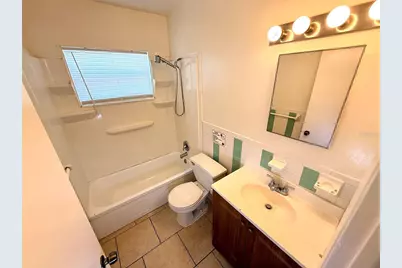 1050 62nd Ave South #E-4, Saint Petersburg, FL 33705 - Photo 25