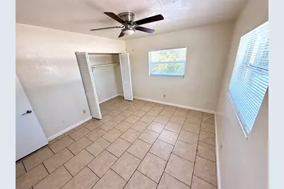 1050 62nd Ave South #E-4, Saint Petersburg, FL 33705 - Photo 23