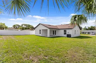 8405 Woodlake Dr, Tampa, FL 33615 - Photo 31