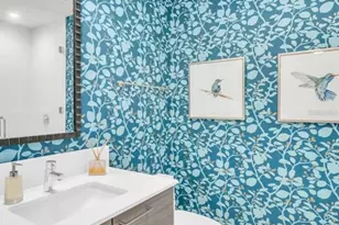 301 1st St S, Saint Petersburg, FL 33701 - Photo 29