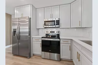 2952 Webley Drive, Largo, FL 33771 - Photo 5