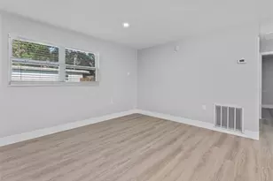 2952 Webley Dr, Largo, FL 33771 - Photo 23