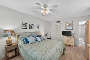 2555 Royal Pines Cir, Clearwater, FL 33763 - Photo 11