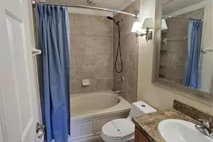 6262 Maisie Rd, Zephyrhills, FL 33542 - Photo 13