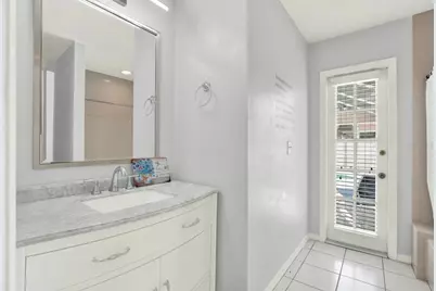 15830 Glenarn Drive, Tampa, FL 33618 - Photo 21