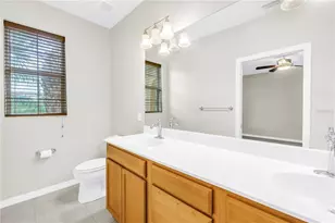 3740 82nd Ave Cir E, Sarasota, FL 34243 - Photo 19