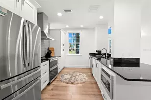 819 Bay Esplanade, Clearwater Beach, FL 33767 - Photo 13