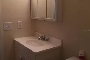 13697 Orange Sunset Dr, Tampa, FL 33618 - Photo 9