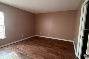 4725 Puritan Cir, Tampa, FL 33617 - Photo 11