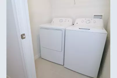 282 27th St SE, Ruskin, FL 33570 - Photo 9