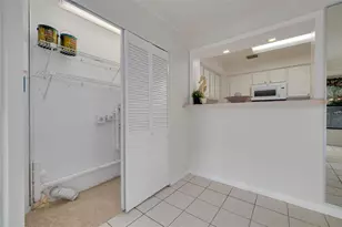 1358 Admiral Woodson Ln, Clearwater, FL 33755 - Photo 15